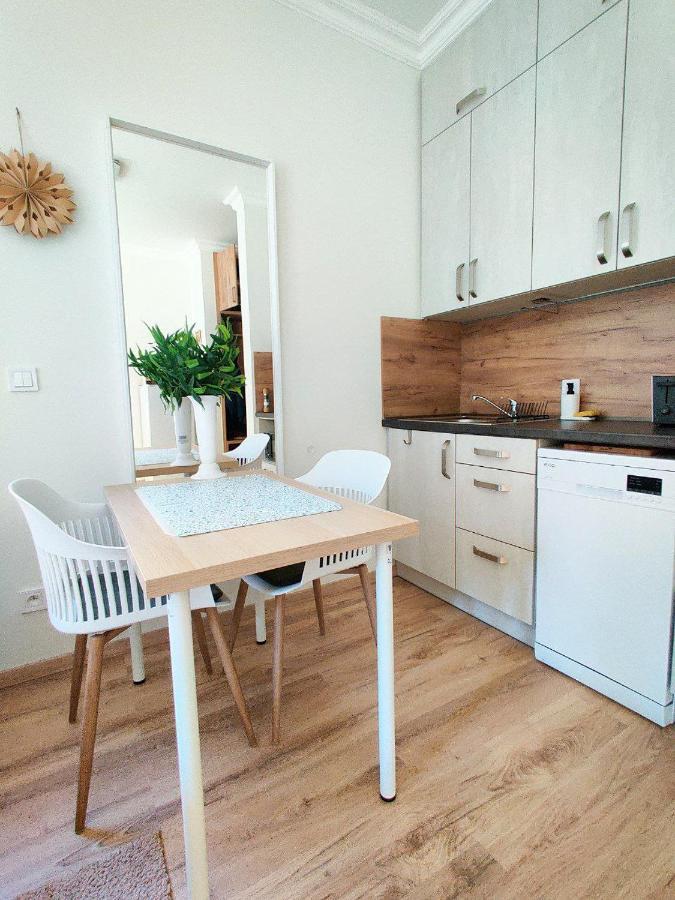 Grun Wald Apartment